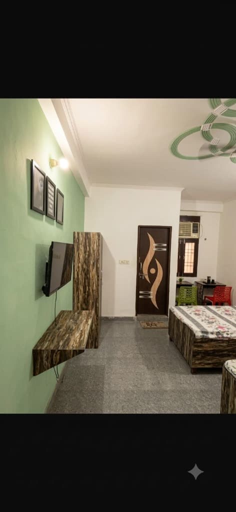 Saraswati Niwas - B17 Branch (Girls)